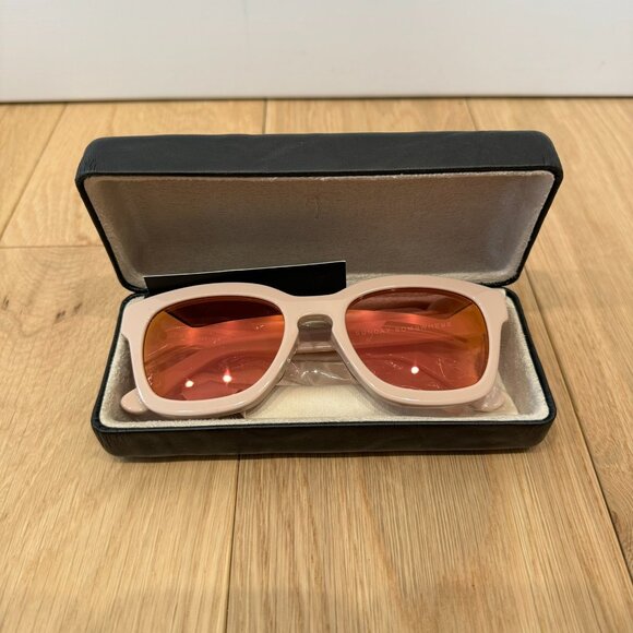 Sunday Somewhere Pink Square Sunglasses Rose Women's NEW - Picture 1 of 9